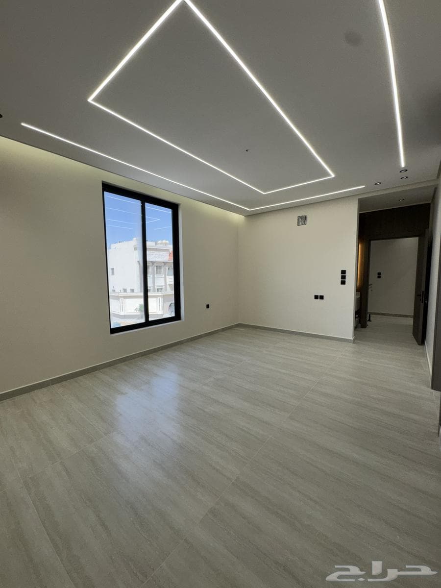 شقة 4 غرف في ضاحية الملك فهد 14