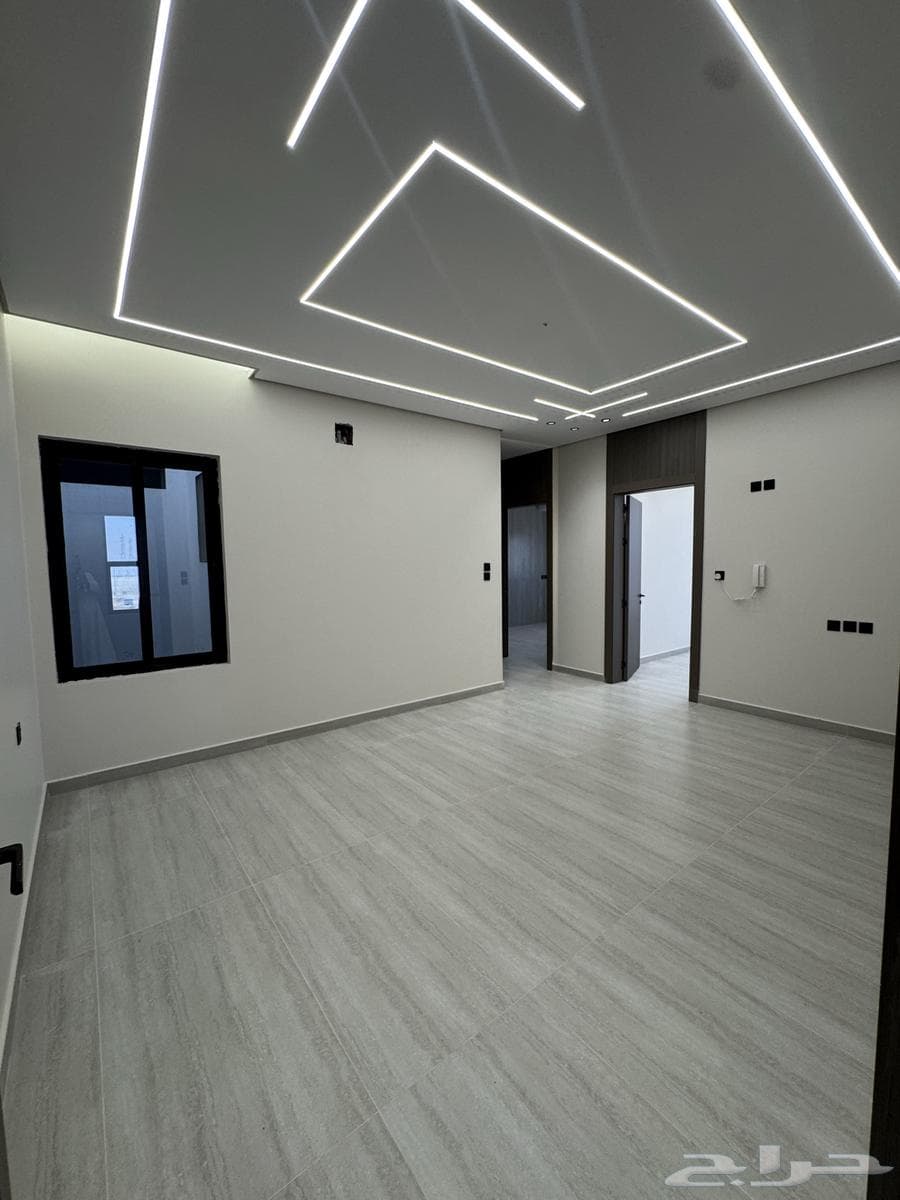 شقة 4 غرف في ضاحية الملك فهد 16