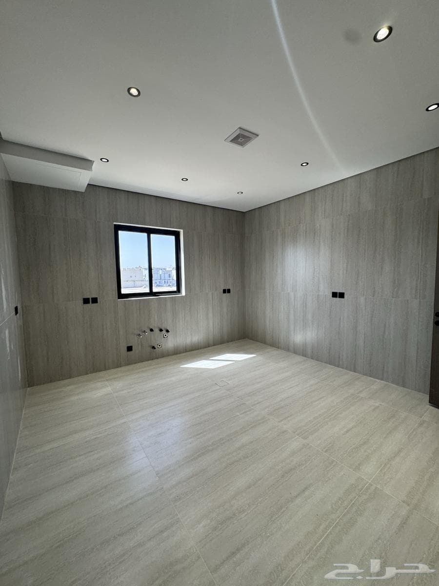 شقة 4 غرف في ضاحية الملك فهد 17