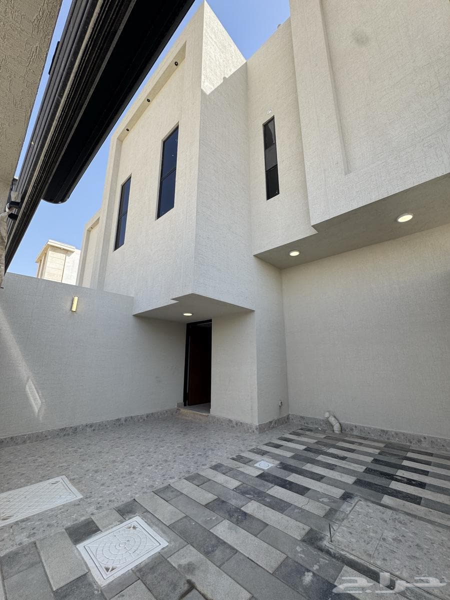 شقة 4 غرف في ضاحية الملك فهد 3