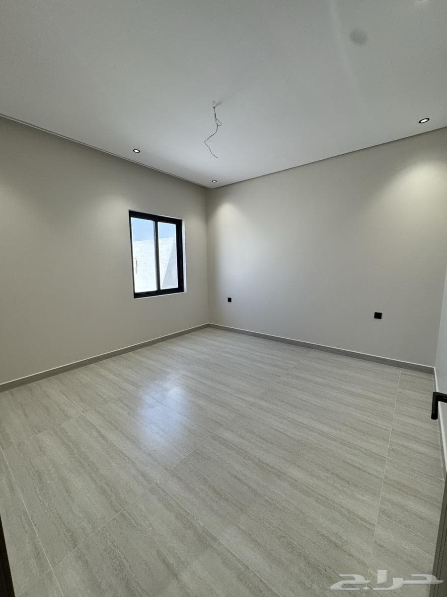 شقة 4 غرف في ضاحية الملك فهد 25
