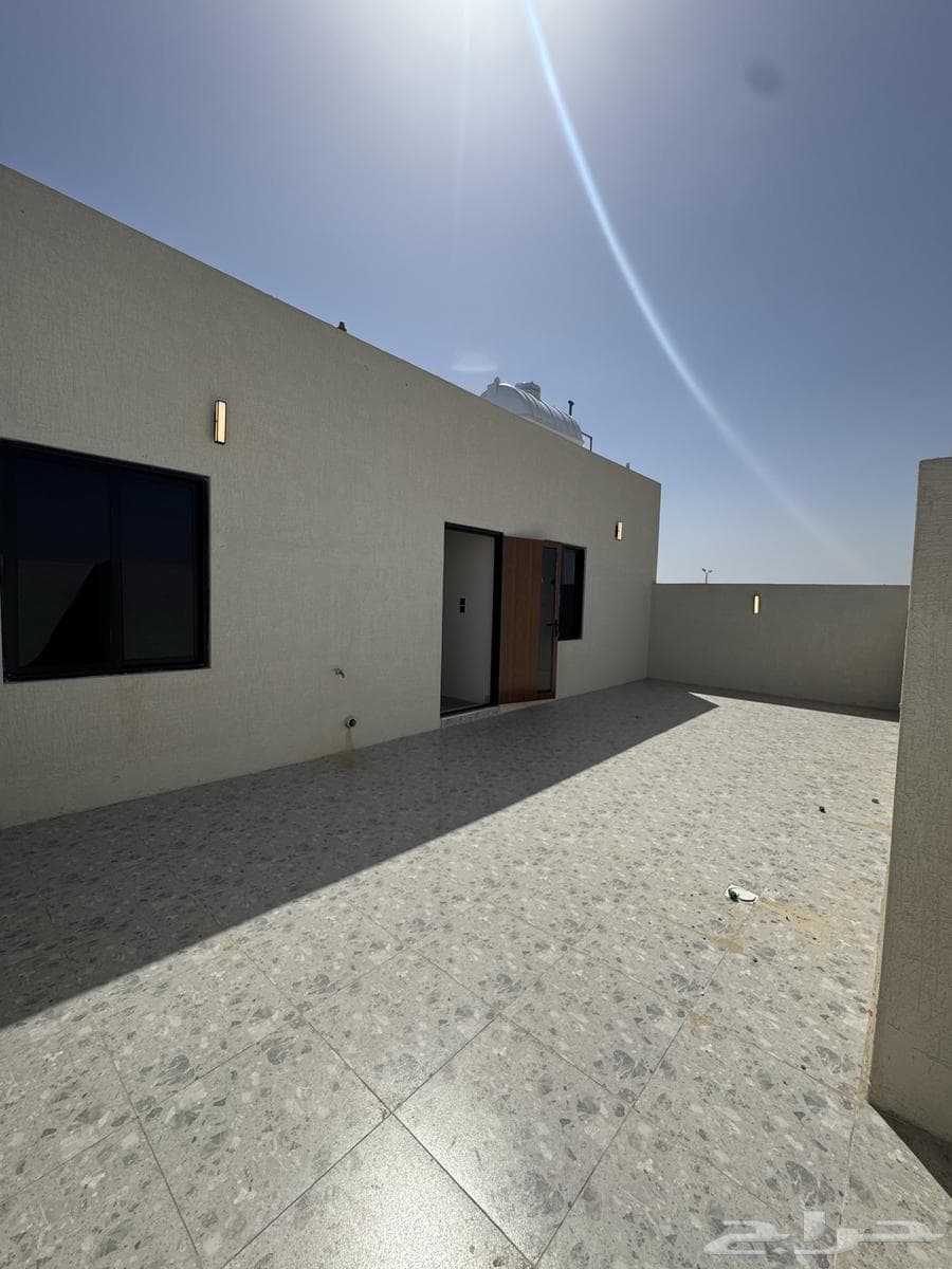 شقة 4 غرف في ضاحية الملك فهد 29