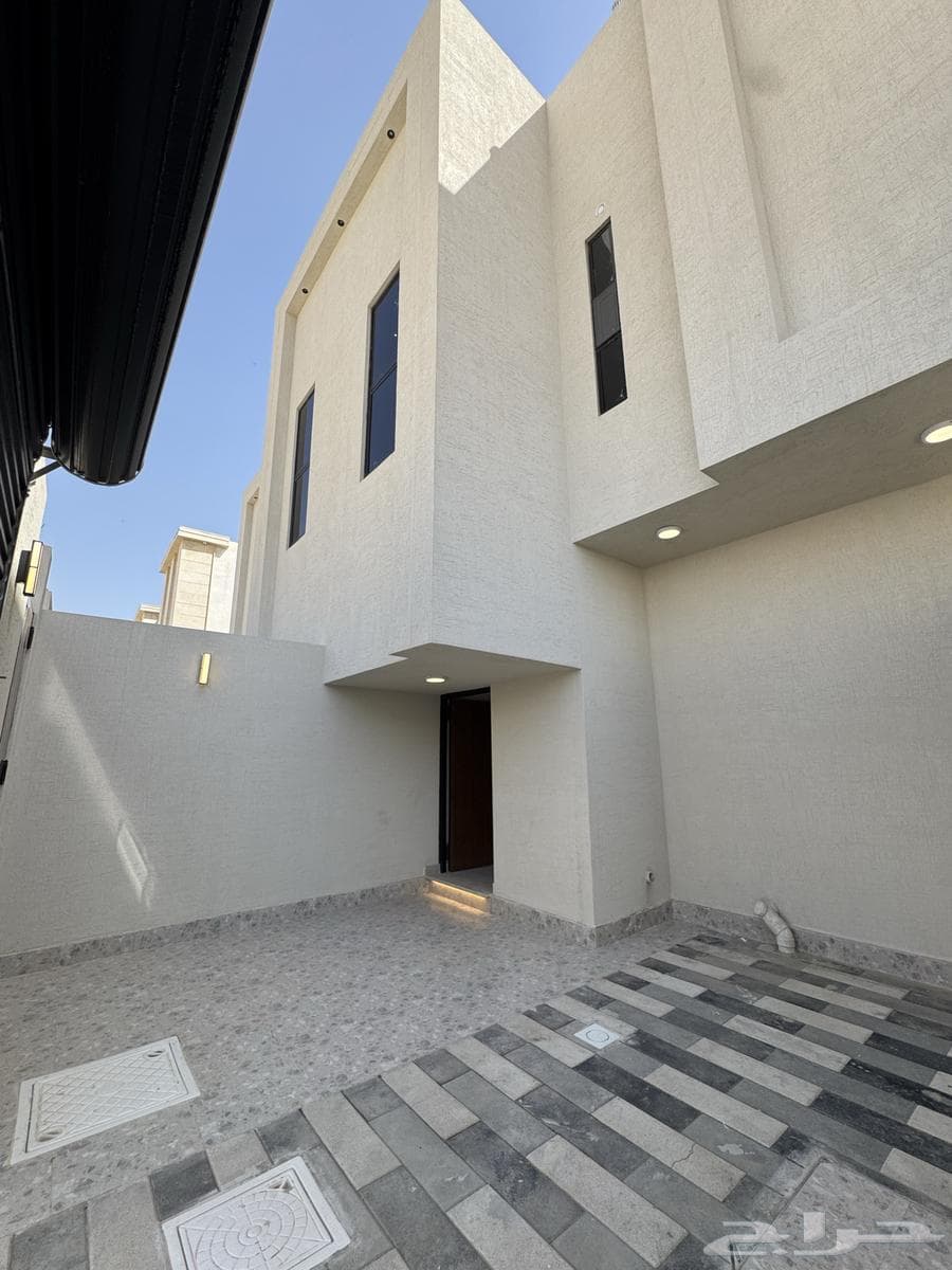 شقة 4 غرف في ضاحية الملك فهد 4