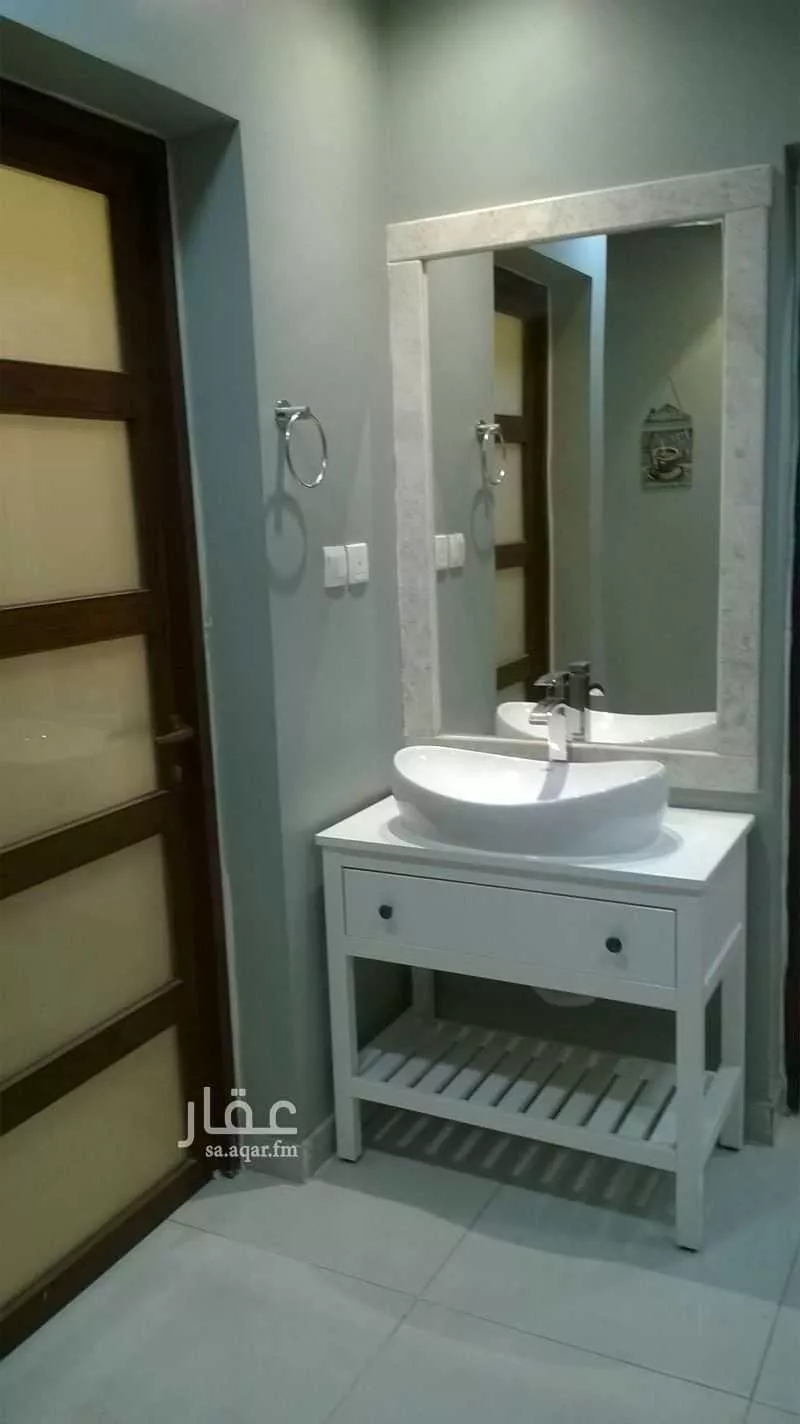 فيلا 6 غرف في الشعلة 5