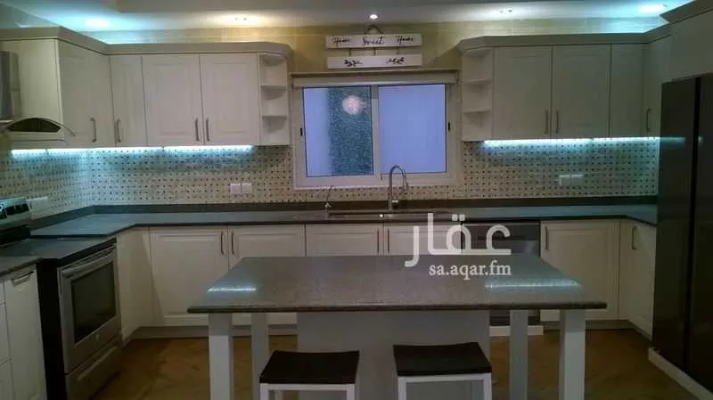 فيلا 6 غرف في الشعلة 8