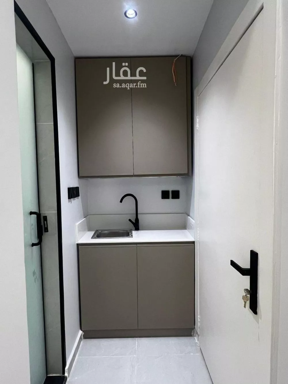 شقة 1 غرف في الوادي 5