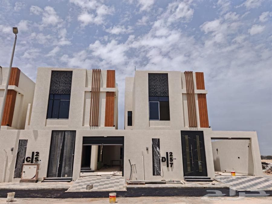 فيلا  في ضاحية الملك فهد 1