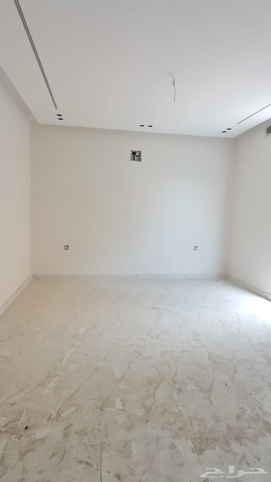 فيلا  في ضاحية الملك فهد 4