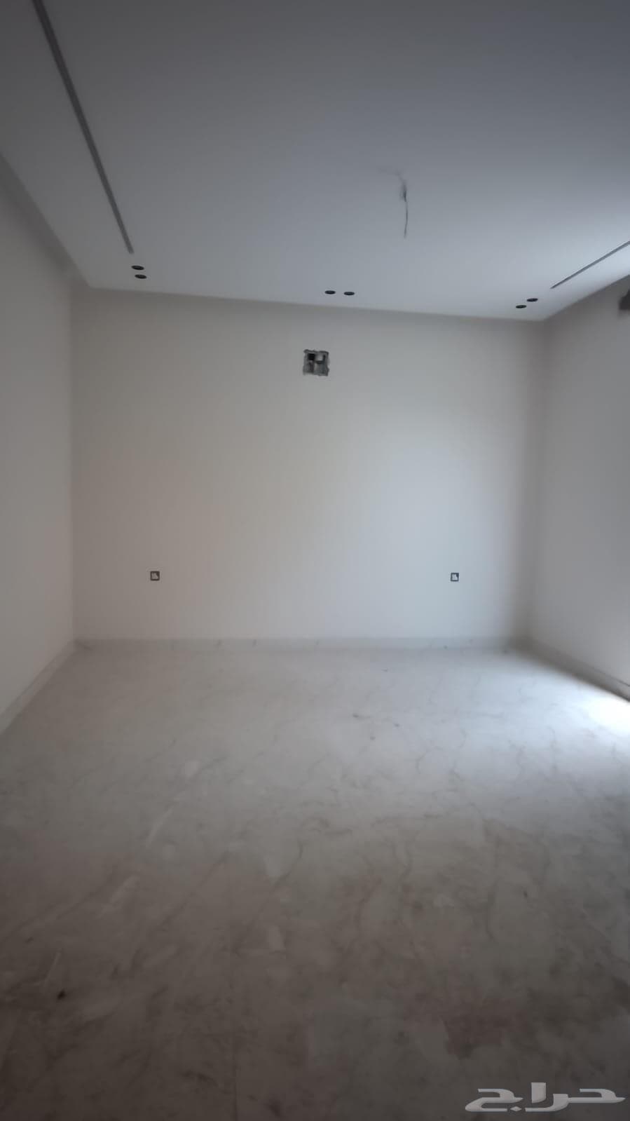 فيلا  في ضاحية الملك فهد 5