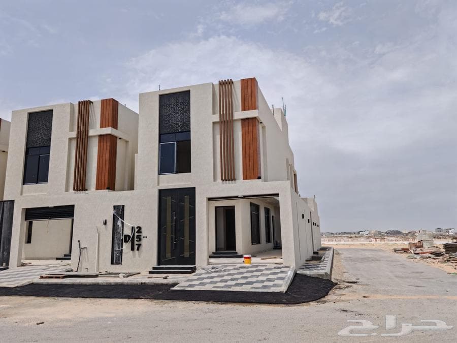 فيلا  في ضاحية الملك فهد 7