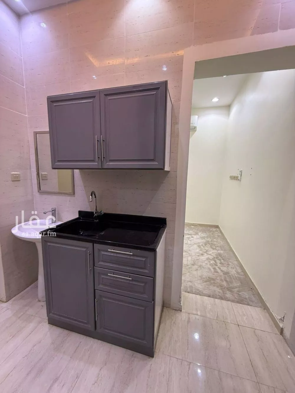 1 bedroom apartment in Ishbiliyah 2