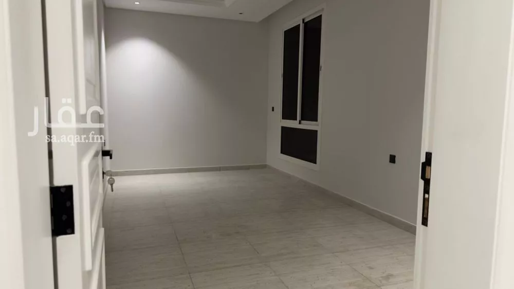 شقة 3 غرف في الملقا 14