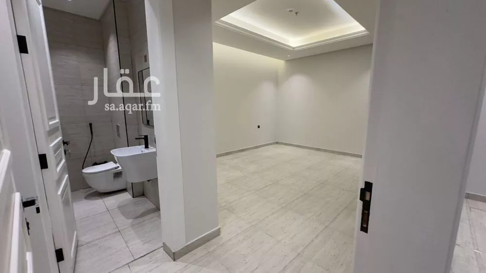 شقة 3 غرف في الملقا 16