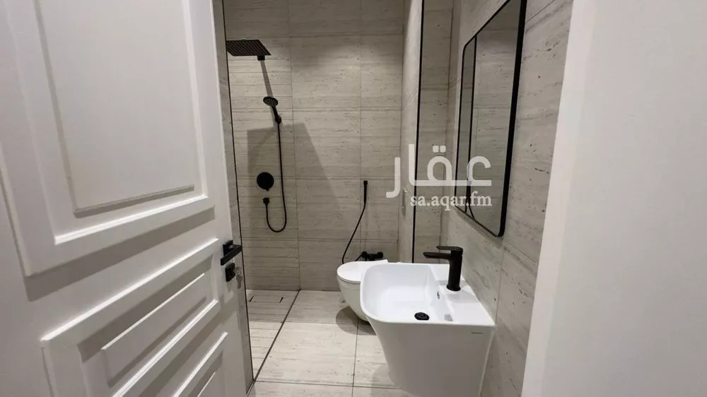 شقة 3 غرف في الملقا 3