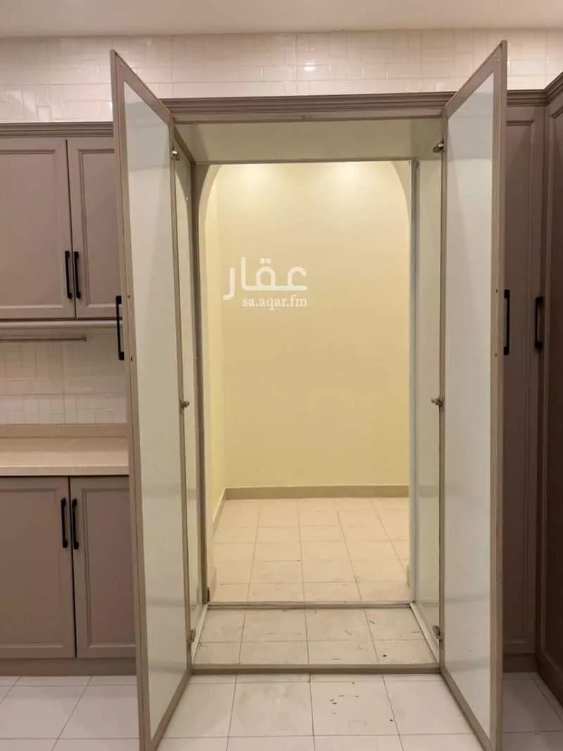 4 bedroom apartment in Bani Bayadah, Madinah 7