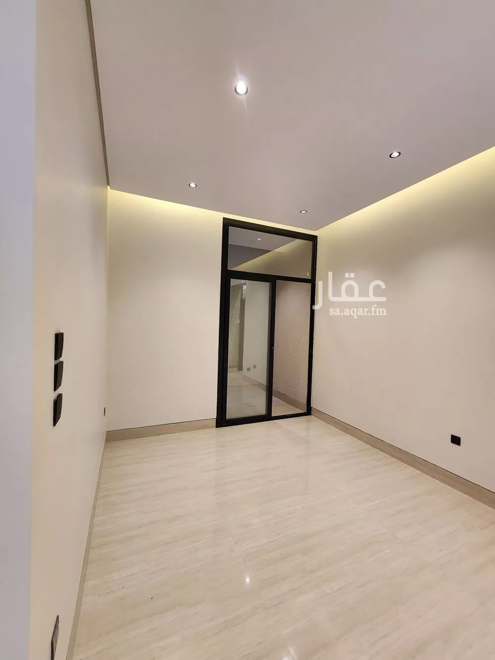 فيلا 5 غرف في النرجس 20