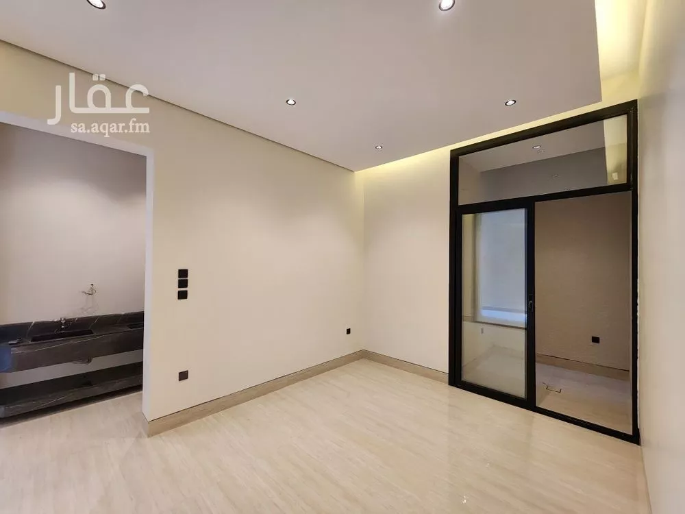 فيلا 5 غرف في النرجس 4