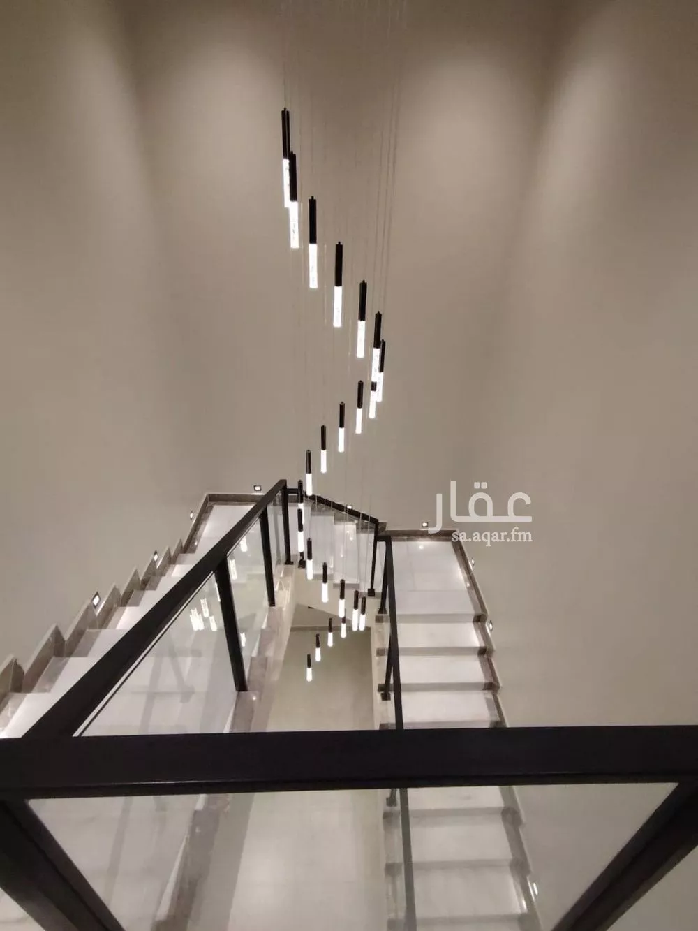 فيلا 6 غرف في المونسية 13