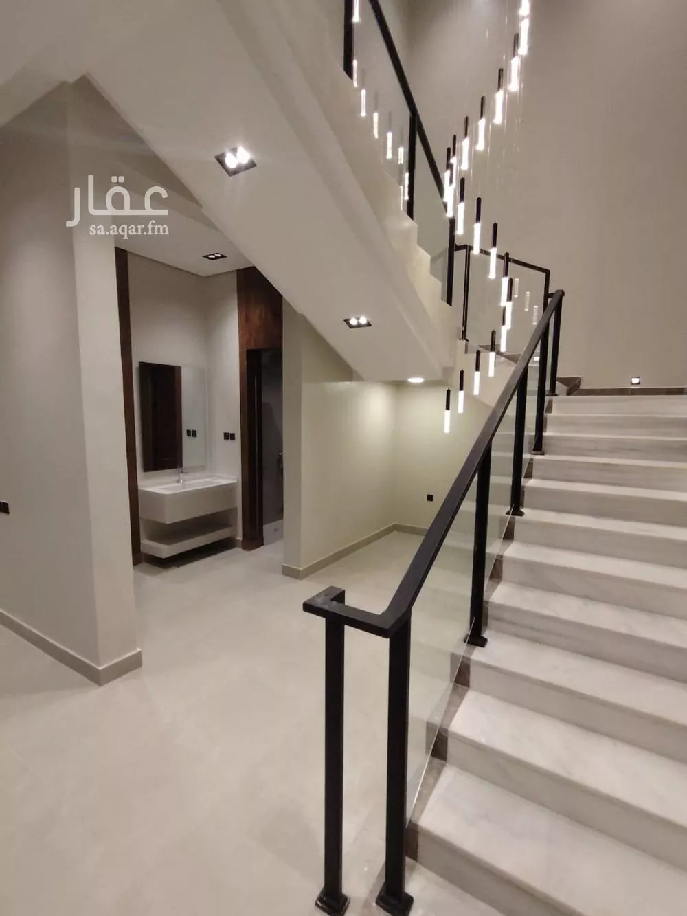 فيلا 6 غرف في المونسية 3