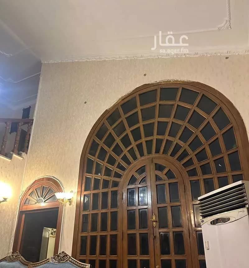 فيلا 8 غرف في الروضة 5