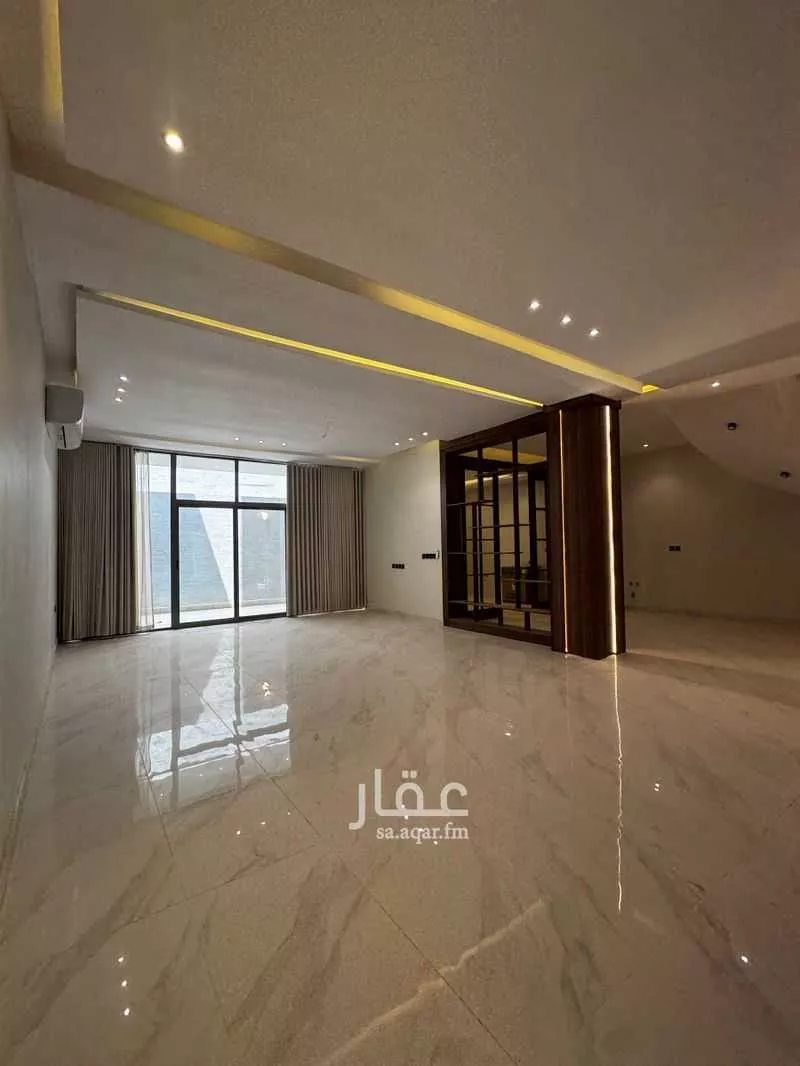 8 bedroom villa in Al Rahmaniyyah 2