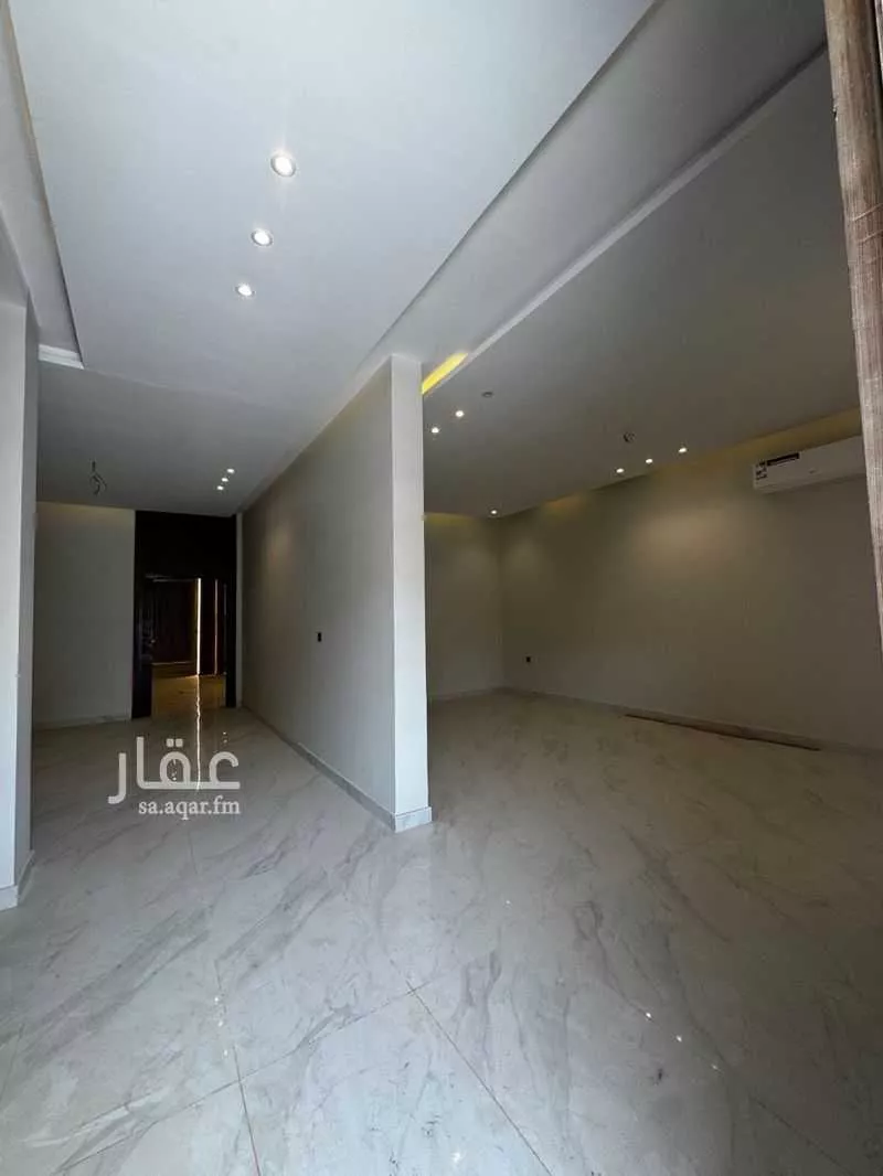 8 bedroom villa in Al Rahmaniyyah 5