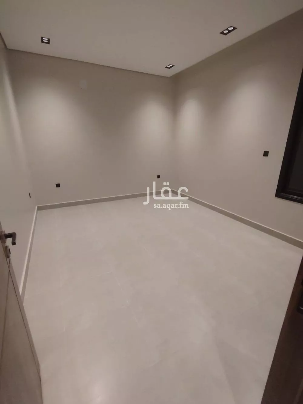 فيلا 4 غرف في المونسية 16