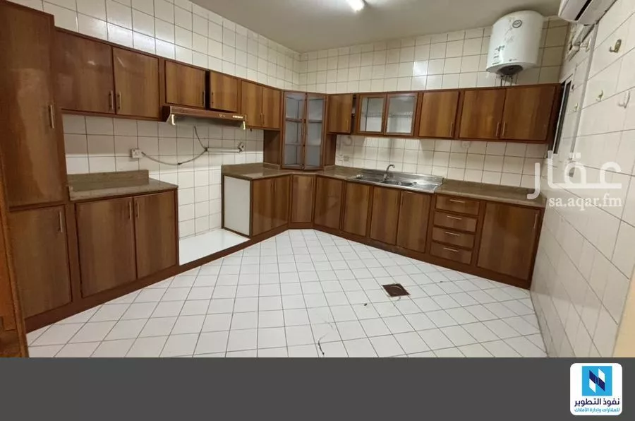 2 bedroom apartment in Al Mughrizat 6