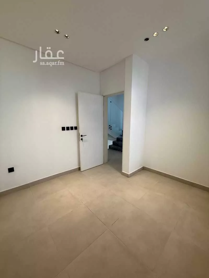 فيلا 4 غرف في الخزامى 19