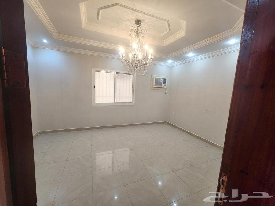 فيلا 2 غرف في الدفاع 13