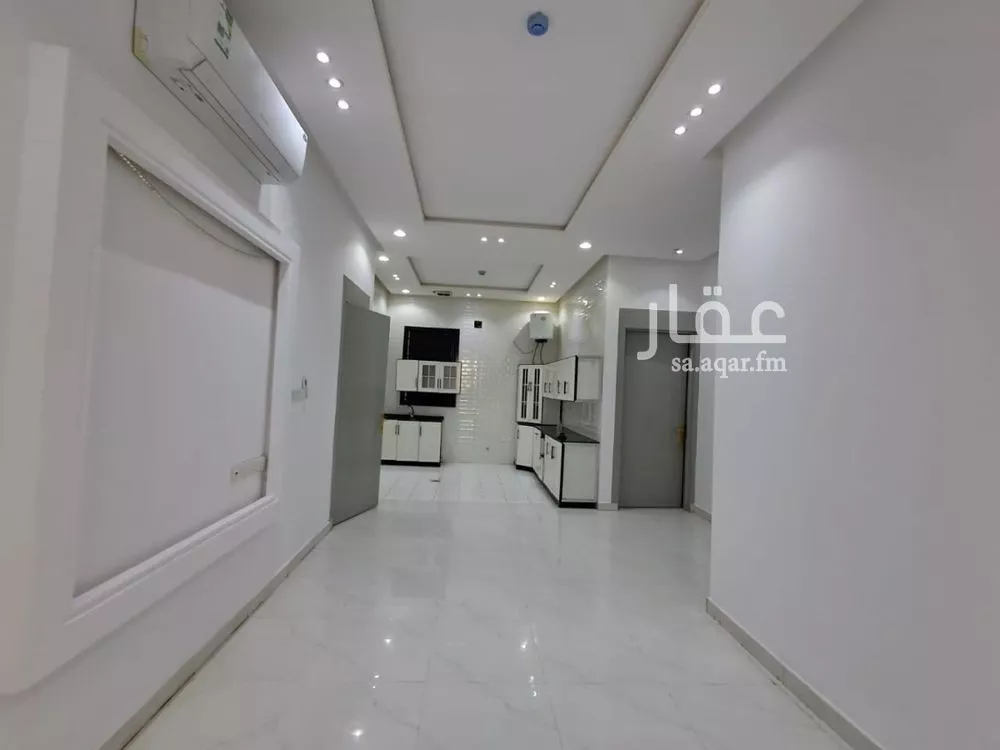 شقة 4 غرف في الرمال 9