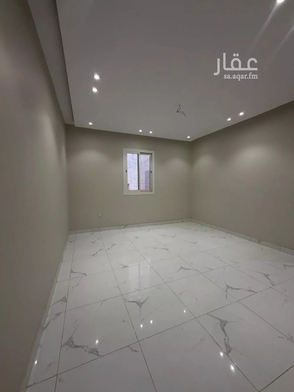 شقة 5 غرف في الصفا 4