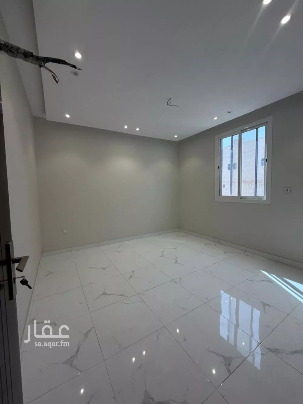 شقة 5 غرف في الصفا 10