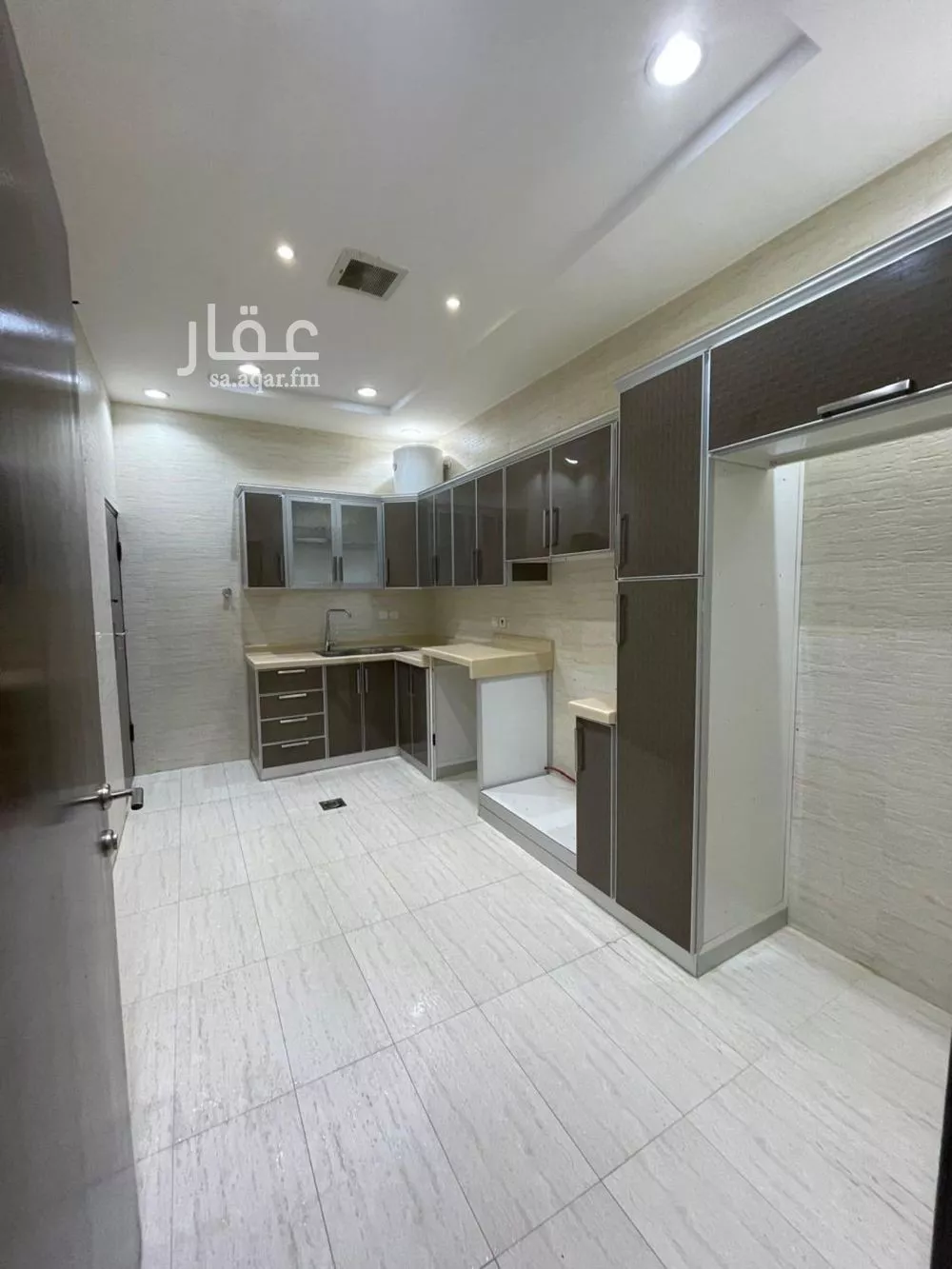 دور 3 غرف في النرجس 21