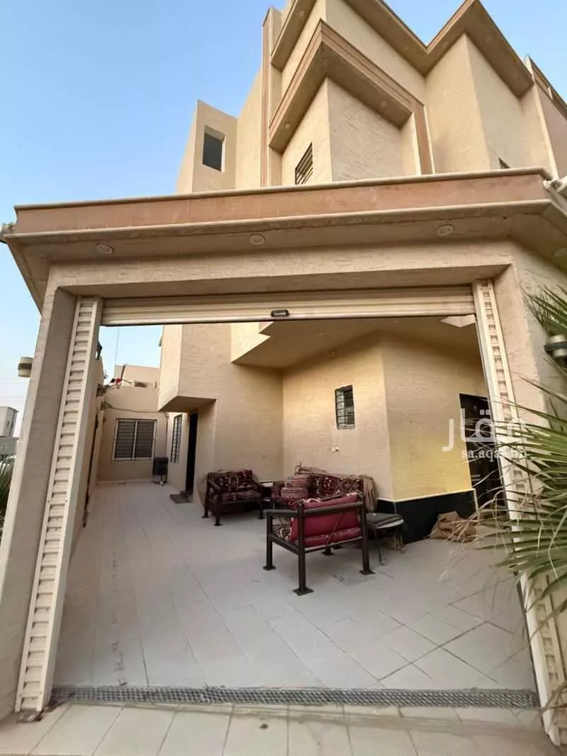 6 bedroom villa in Badr 3