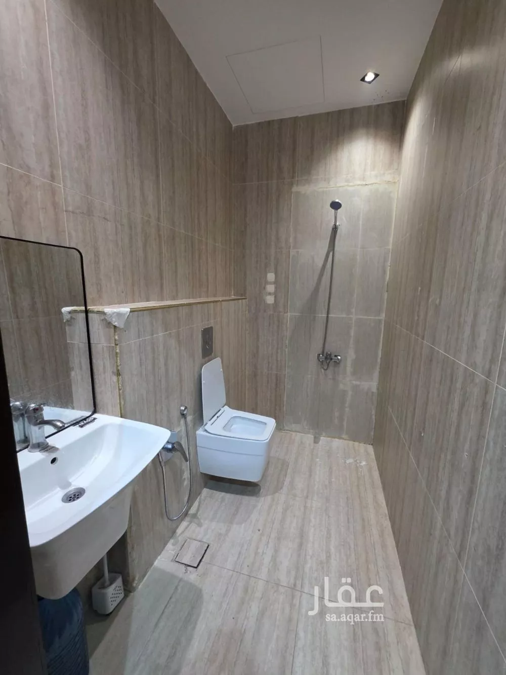 شقة 1 غرف في النرجس 6