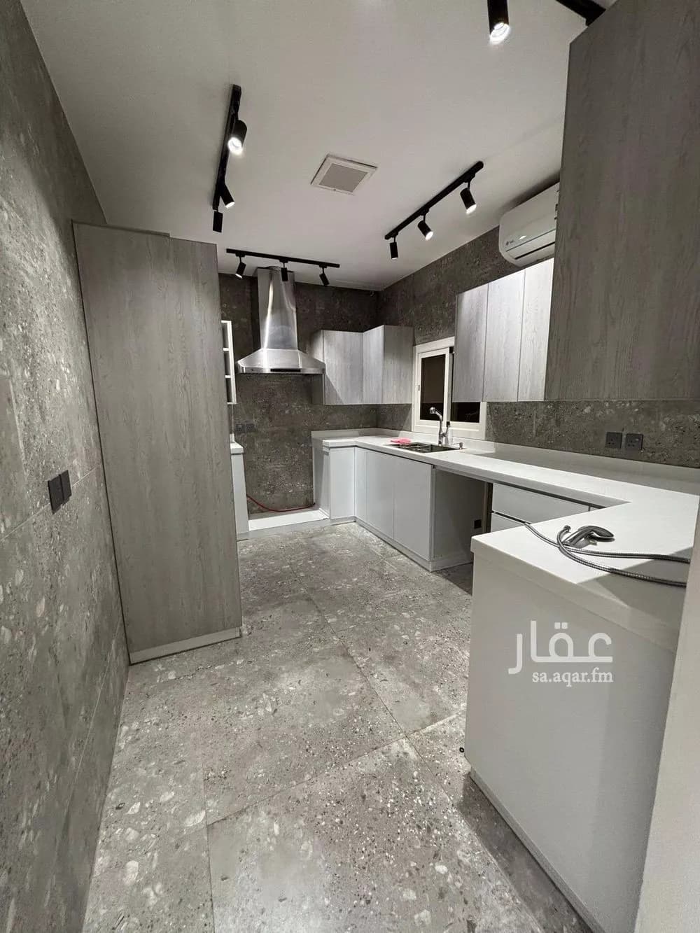 دور 4 غرف في العقيق 5