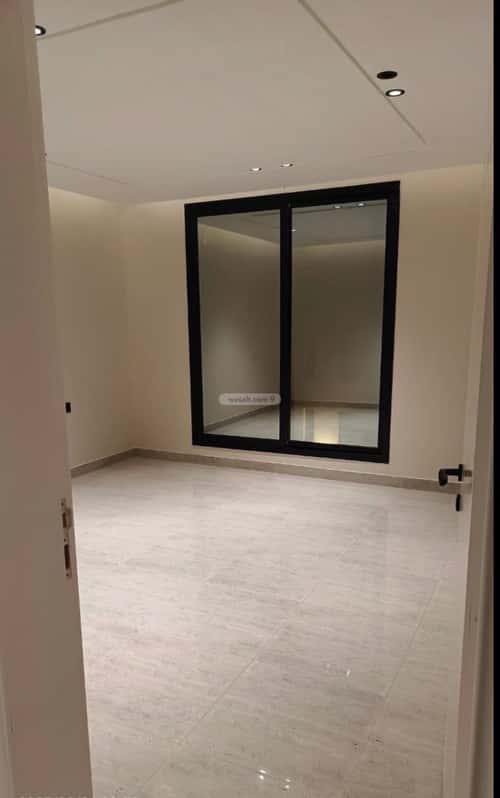 شقة  في الحمرا 3