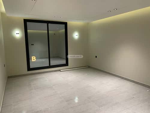 شقة  في الحمرا 9