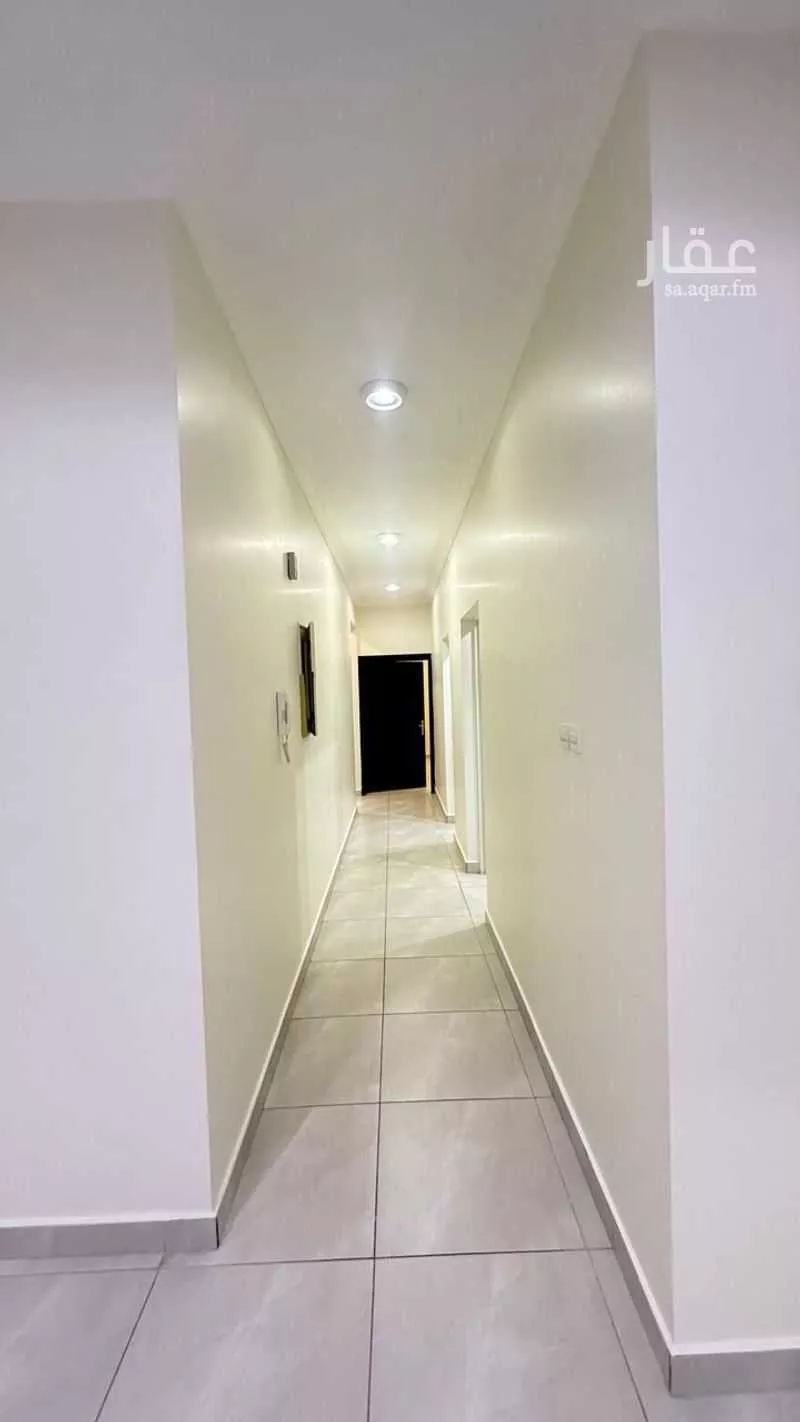 شقة 4 غرف في العارض 4