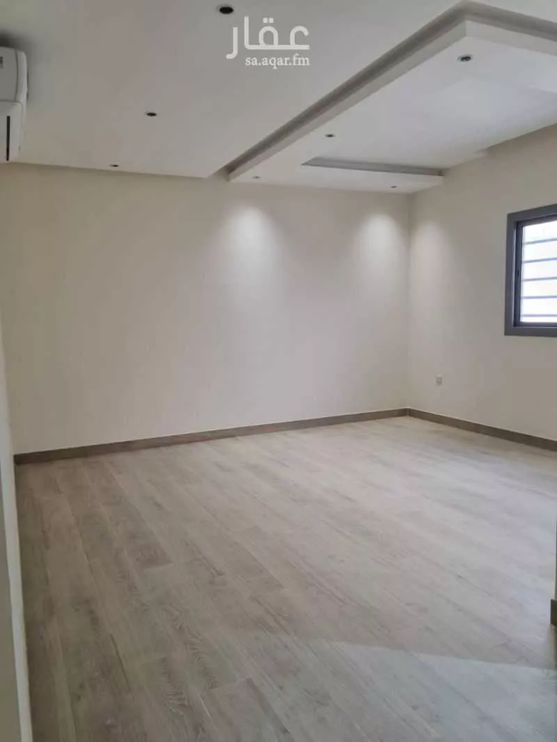 شقة 5 غرف في عرقة 15