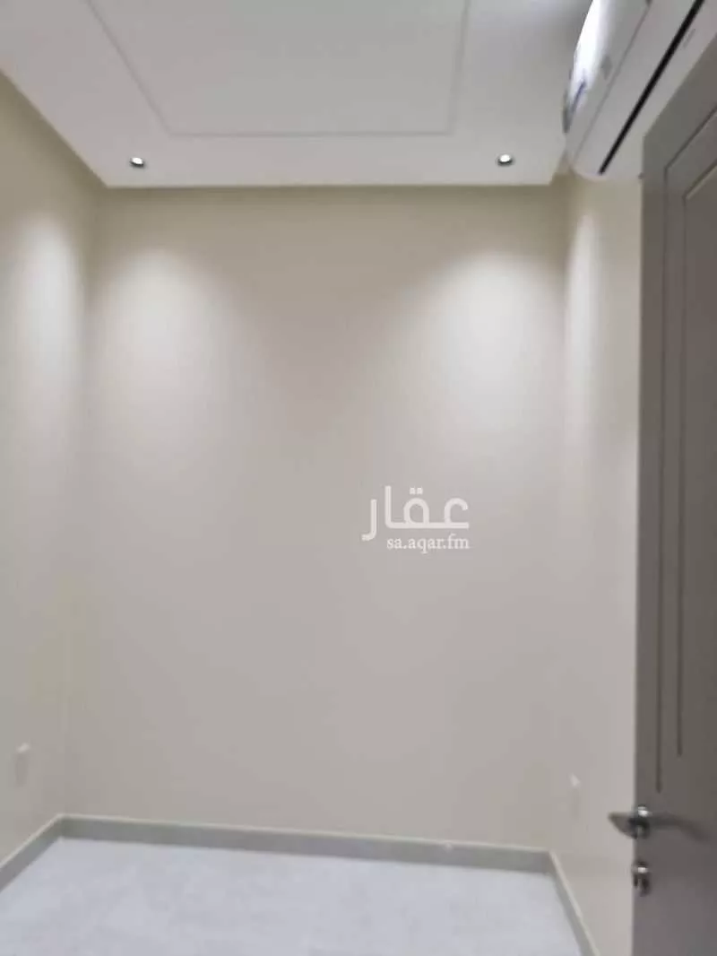 شقة 5 غرف في عرقة 3