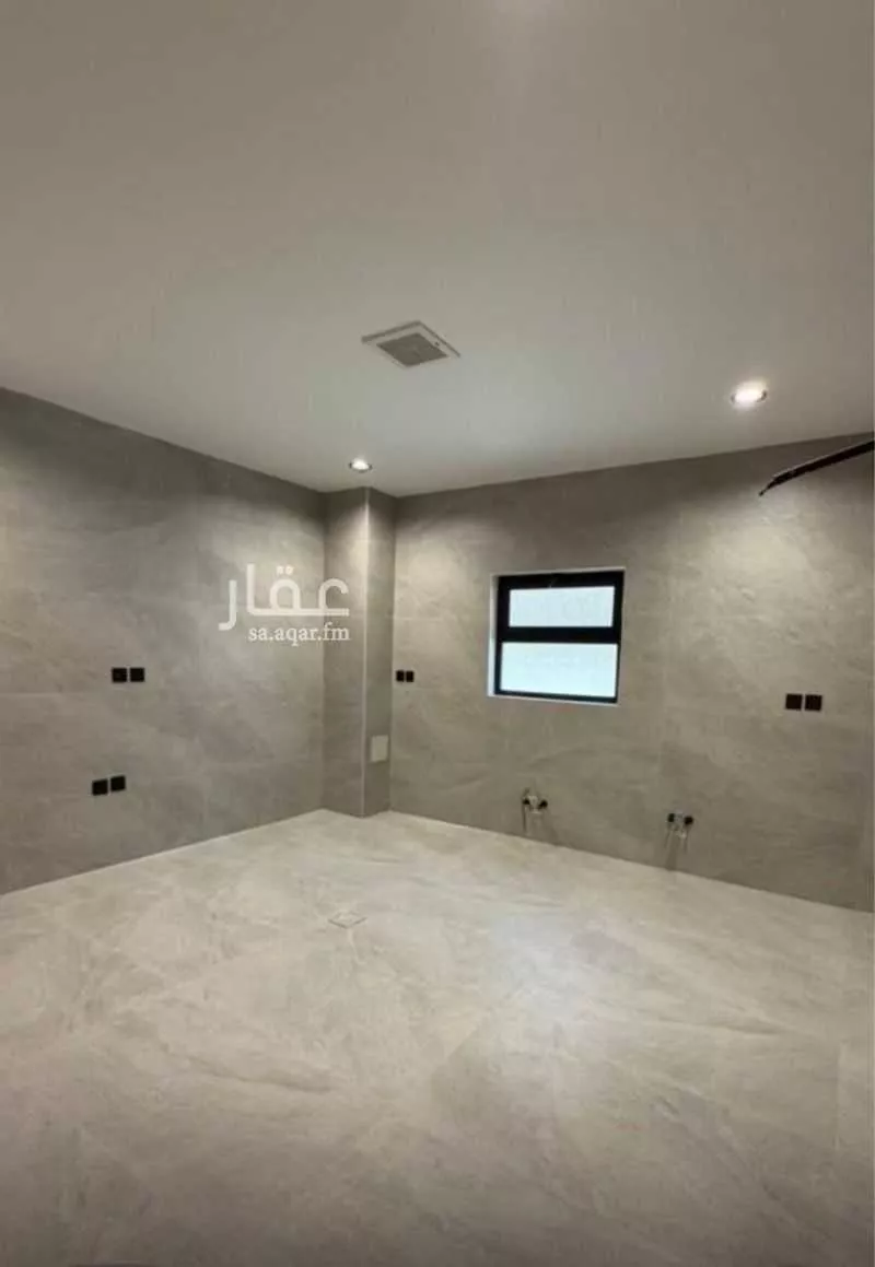 فيلا 11 غرف في الملك فهد 8