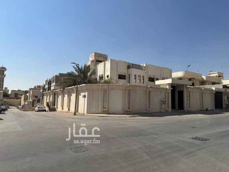 7 bedroom villa in Dhahrat Al Badiah 1