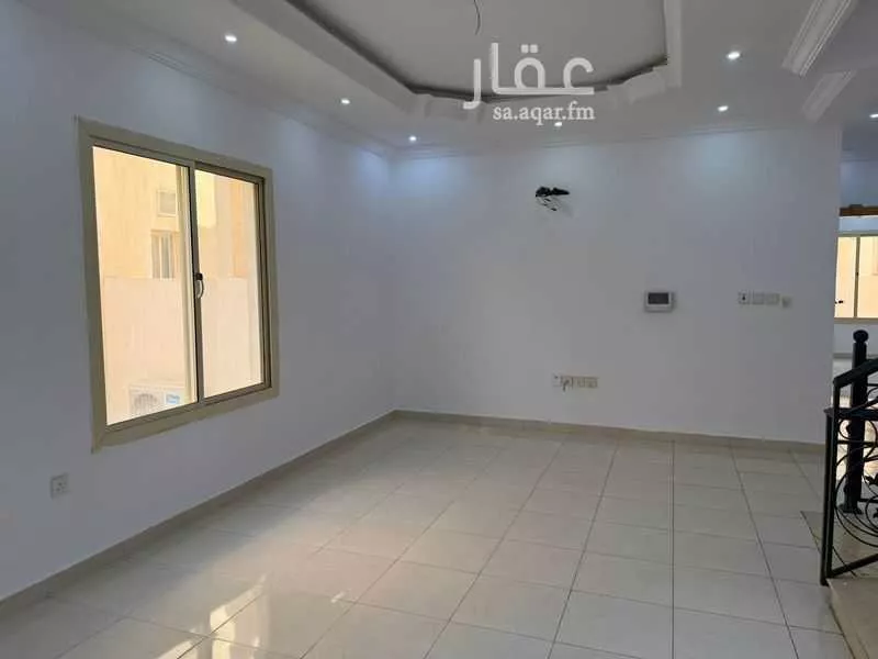 فيلا 7 غرف في طيبة 9