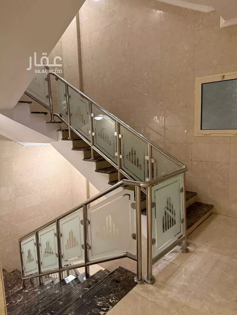 شقة 3 غرف في الشاطئ 10