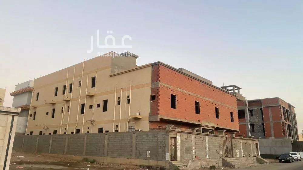 900 sqm building in Al Bashaer 2