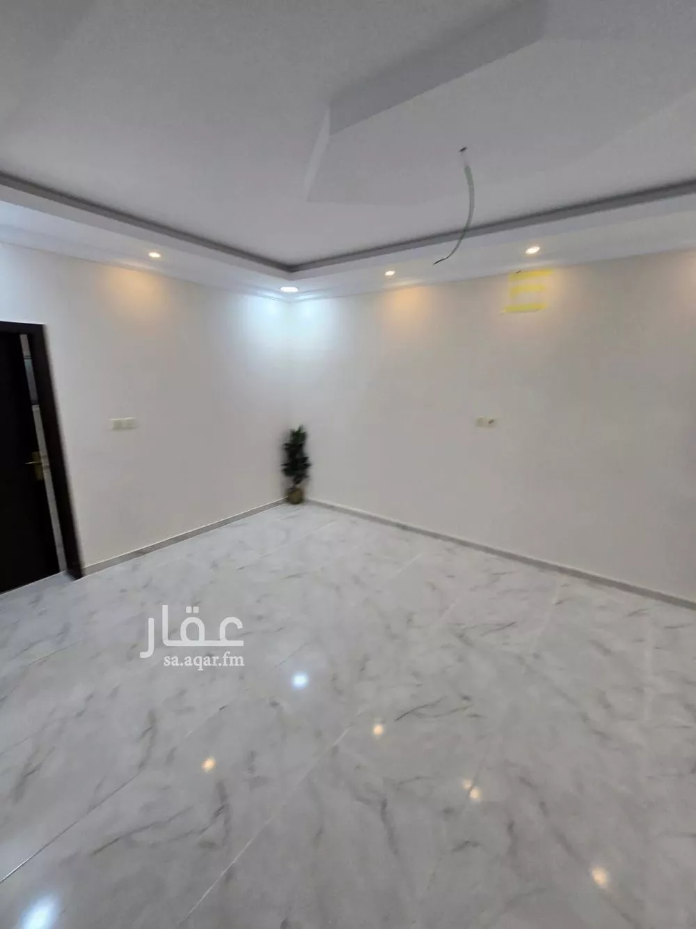 فيلا 6 غرف في ضاحية الملك فهد 15