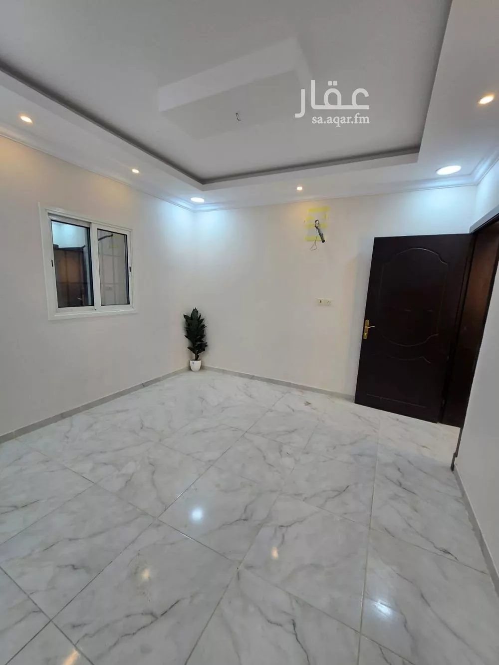 فيلا 6 غرف في ضاحية الملك فهد 7