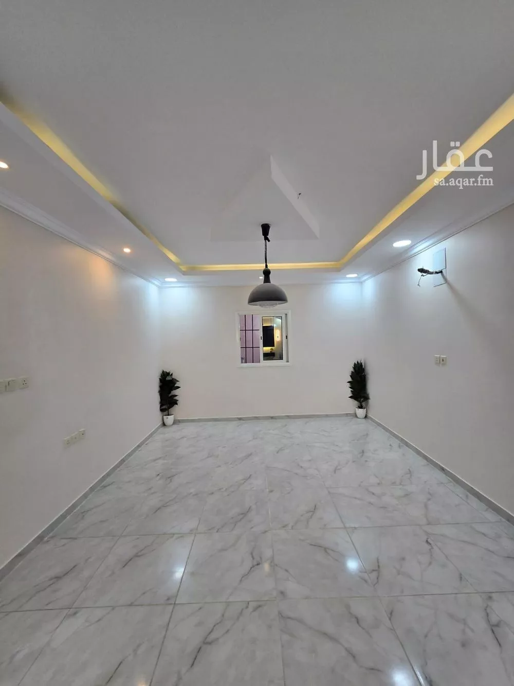 فيلا 6 غرف في ضاحية الملك فهد 9